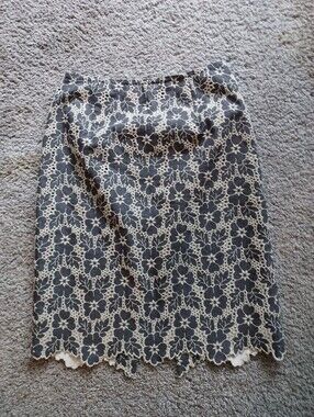 Kay Unger Navy Floral Lace-Edged Pencil Skirt